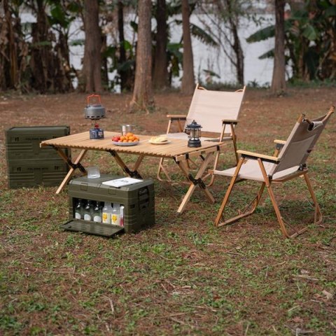 NCB4003 SKŁADANA SKRZYNIA KEMPINGOWA Z POKRYWĄ ZIELONA 50L NILS CAMP